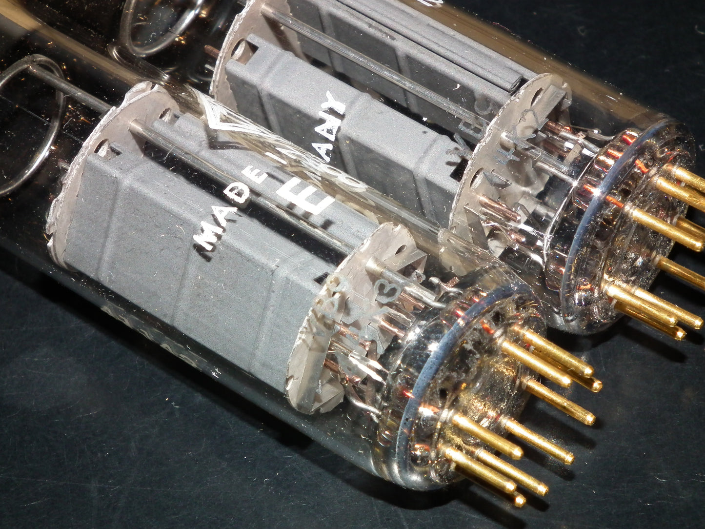 Telefunken E80CC 6085 Platinum Matched pair NOS Holland Heerlen 1964