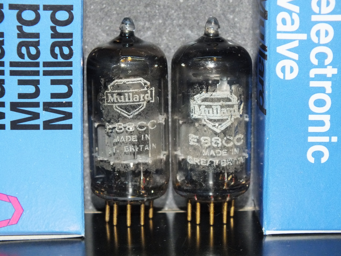 Matched Pair E88CC CV2492 Mullard Mitcham ECC88 Gold Pins 70%