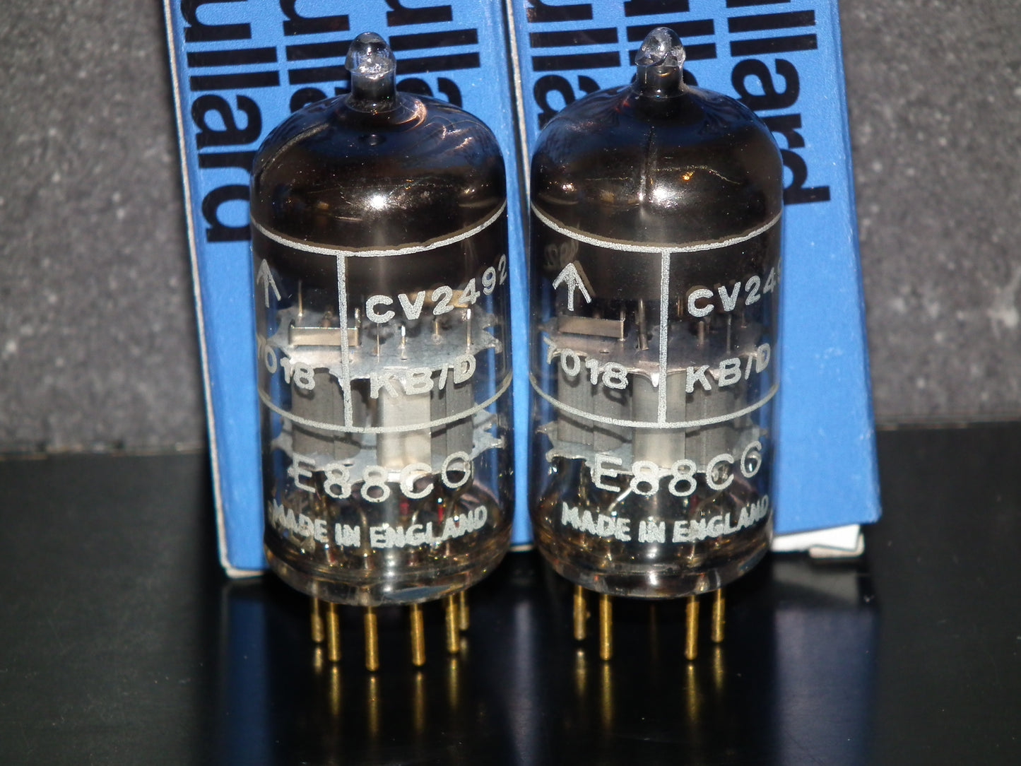 Platinum Matched Pair CV2492 Mullard Mitcham E88CC ECC88 Gold Pins NOS
