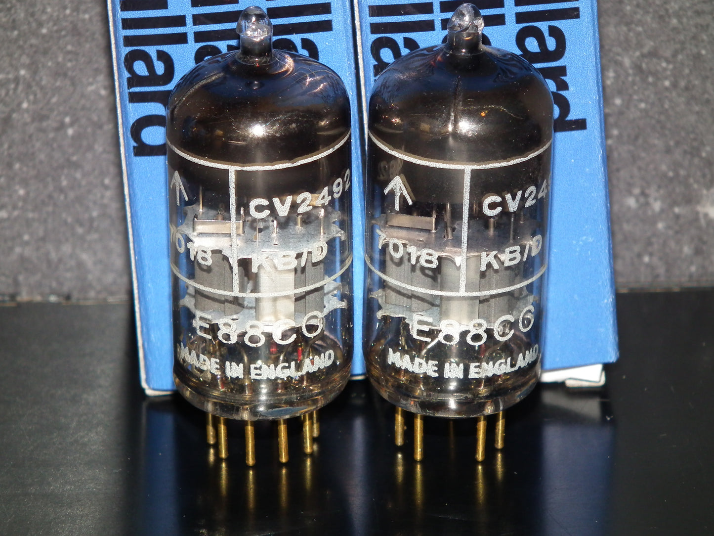 Platinum Matched Pair CV2492 Mullard Mitcham E88CC ECC88 Gold Pins NOS