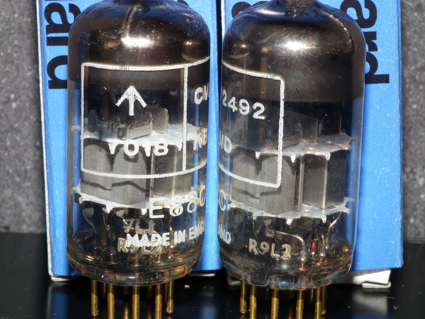 Platinum Matched Pair CV2492 Mullard Mitcham E88CC ECC88 Gold Pins NOS