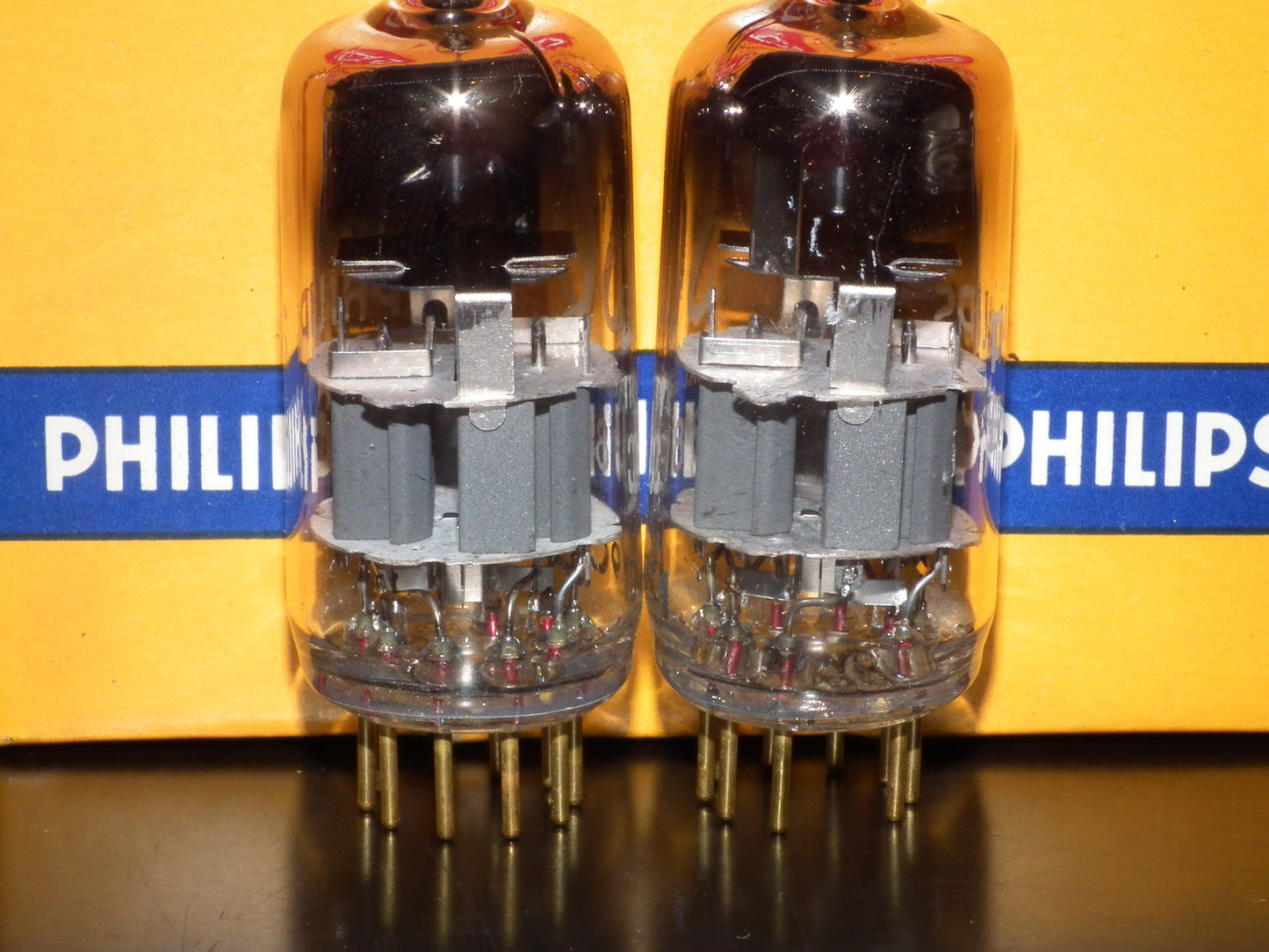 E88CC 6922 Philips Heerlen Holland 1969 Premium ECC88 6DJ8 NOS NIB Matched Pair
