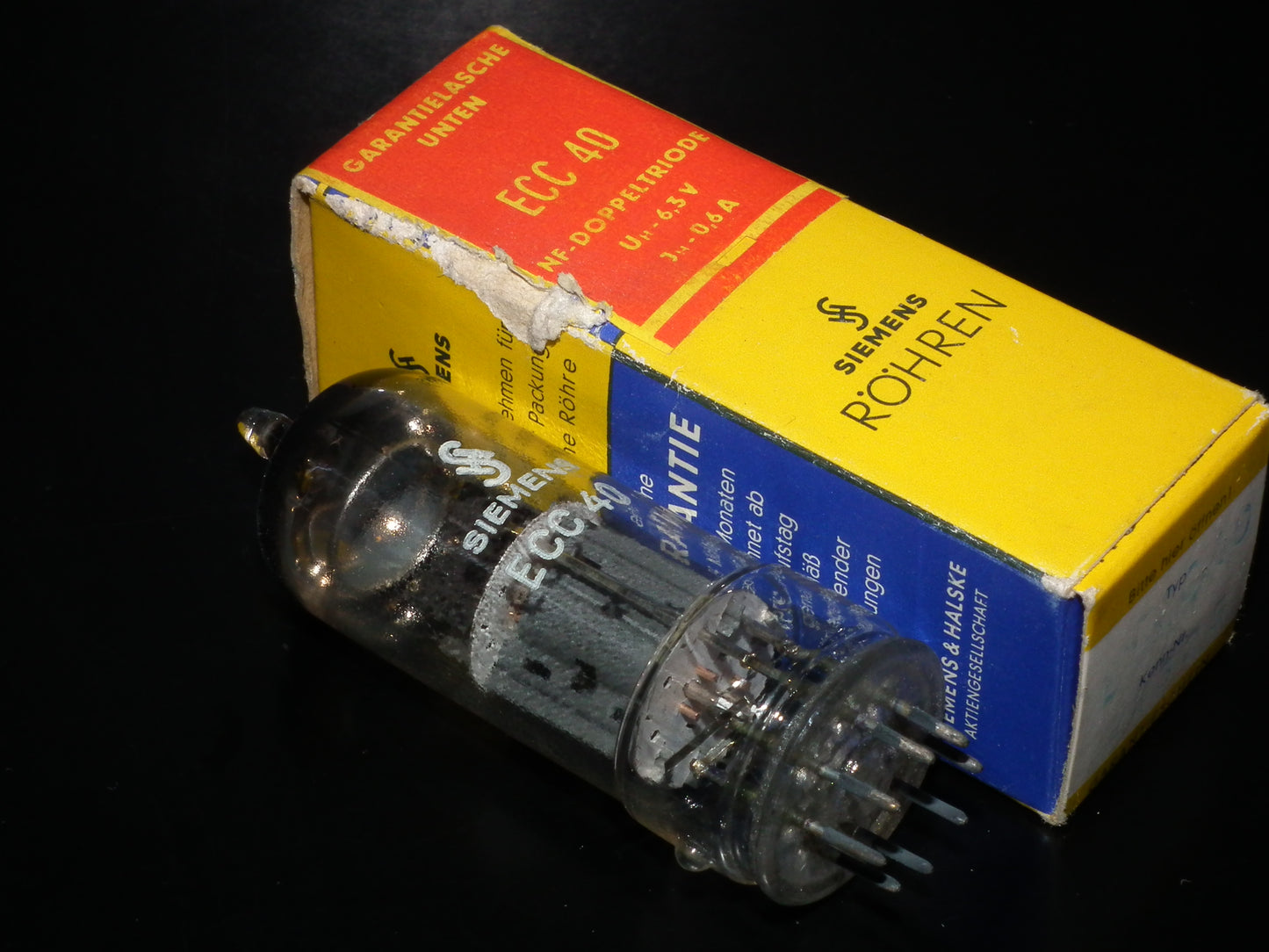 ECC40 Siemens Rimlock Double Audio Triode