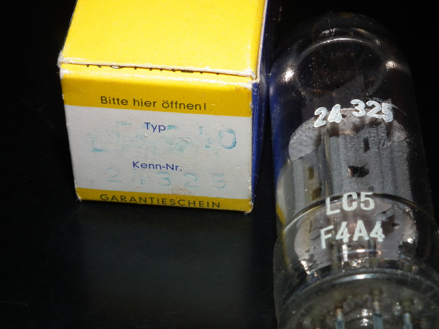 ECC40 Siemens Rimlock Double Audio Triode