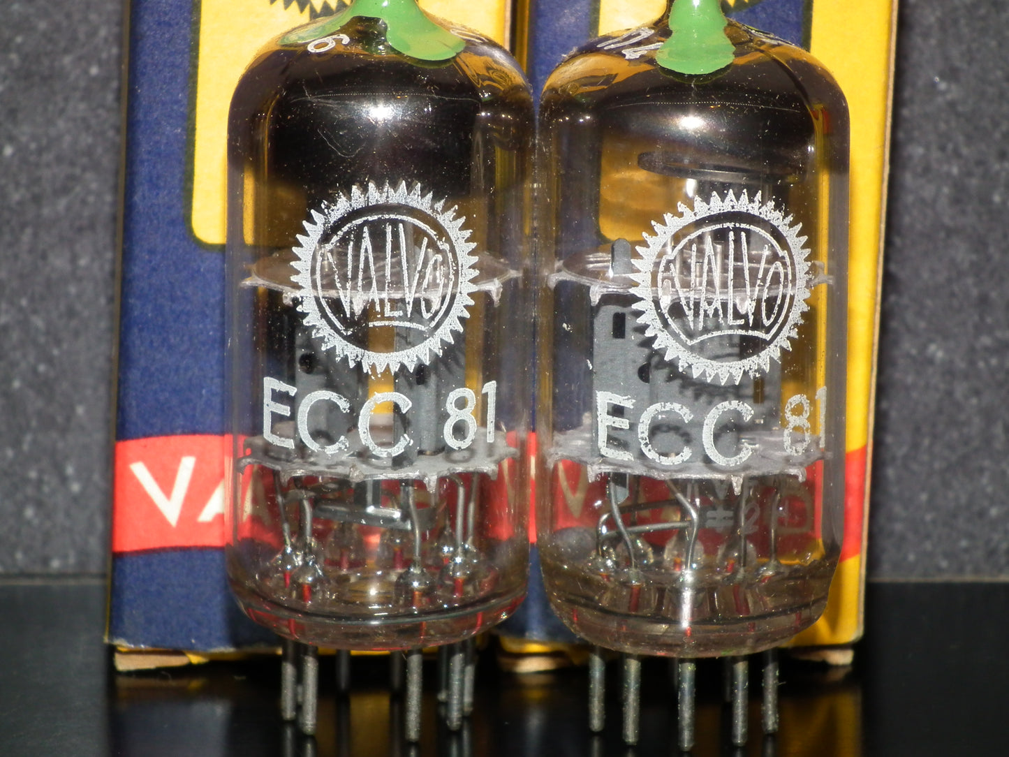 ECC81 12AT7 Valvo  NOS NIB Matched Pair Siemens Halske Munich tube plant 60s