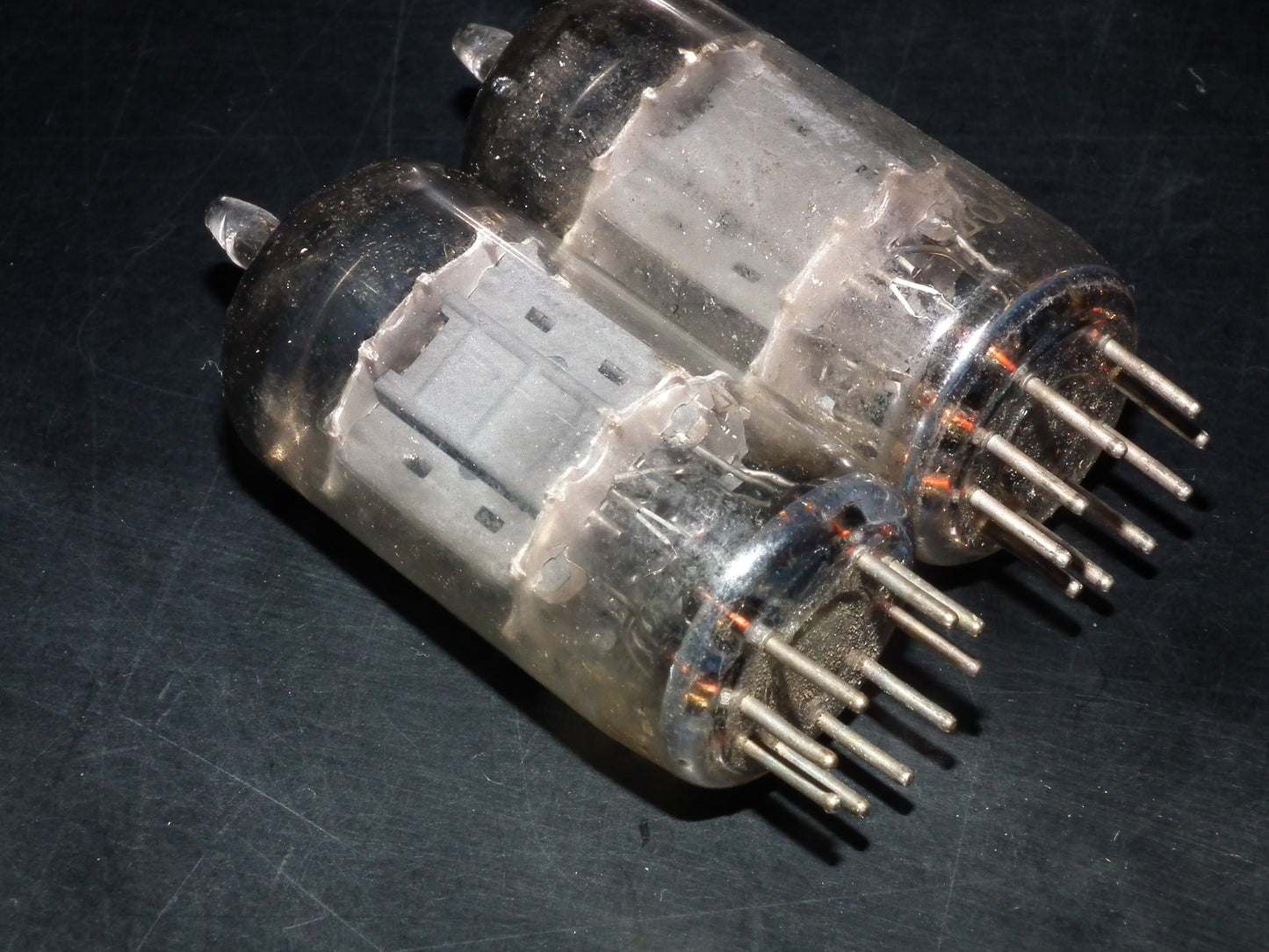 ECC82 12AU7 Philips Holland Platinum Matched Pair Heerlen 60s 80%