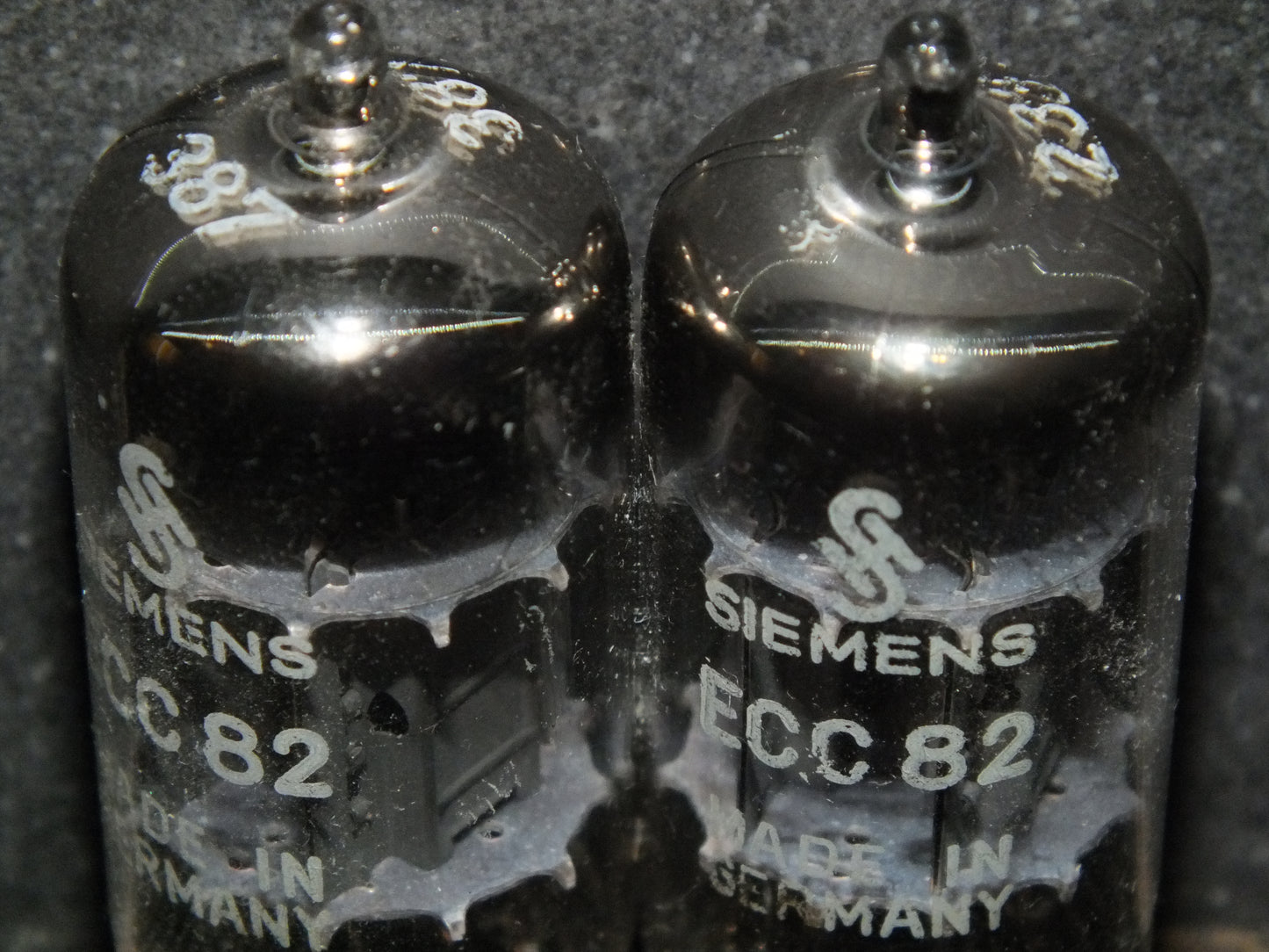 Valvo ECC82 12AU7 Platinum Matched pair Rebranded Siemens Hamburg 60s
