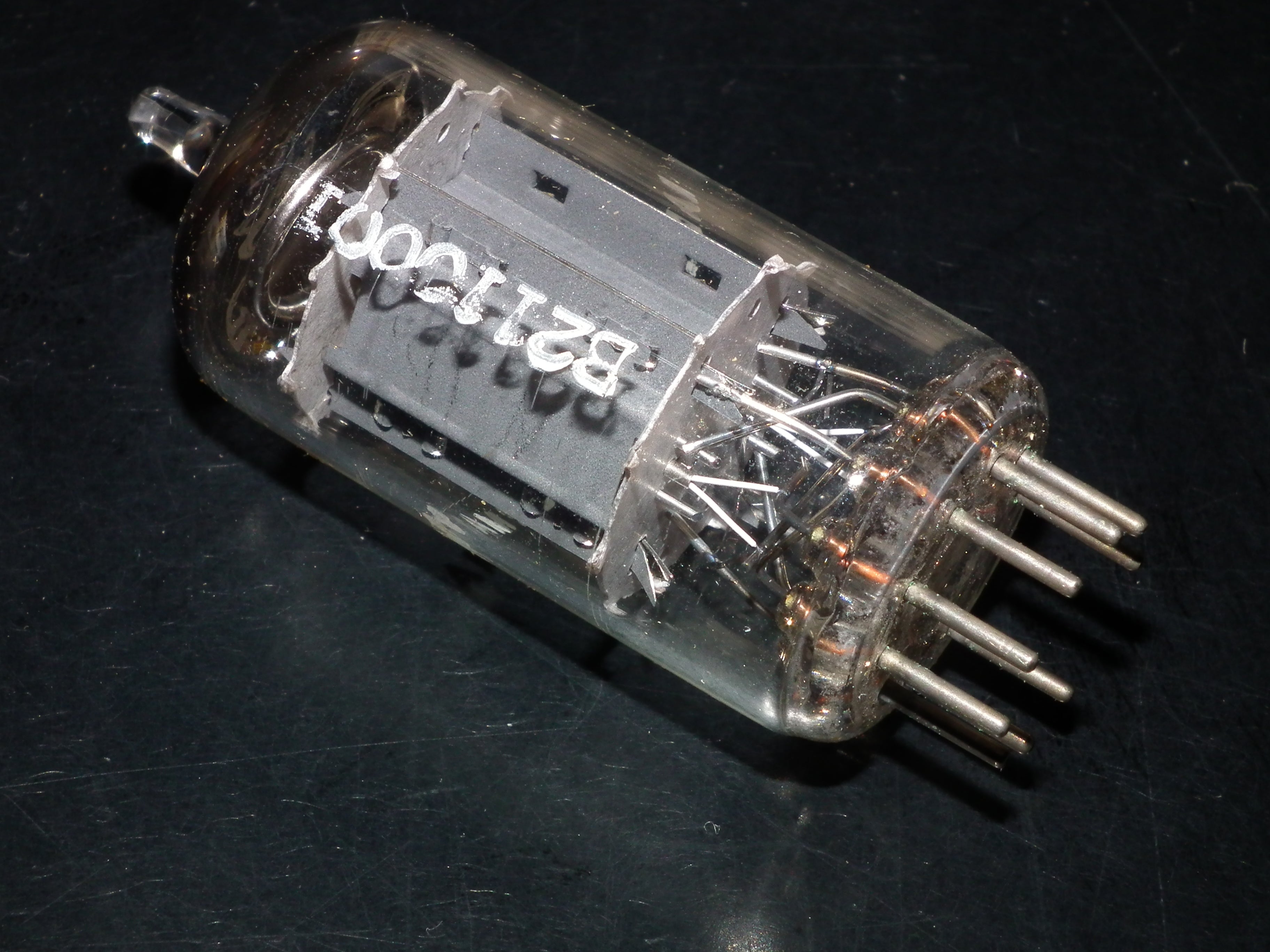 TELEFUNKEN ECC83/12AX7 真空管 NOS Telefunken ECC83 12AX7 NOS NIB SEALED Early Berlin Production BW