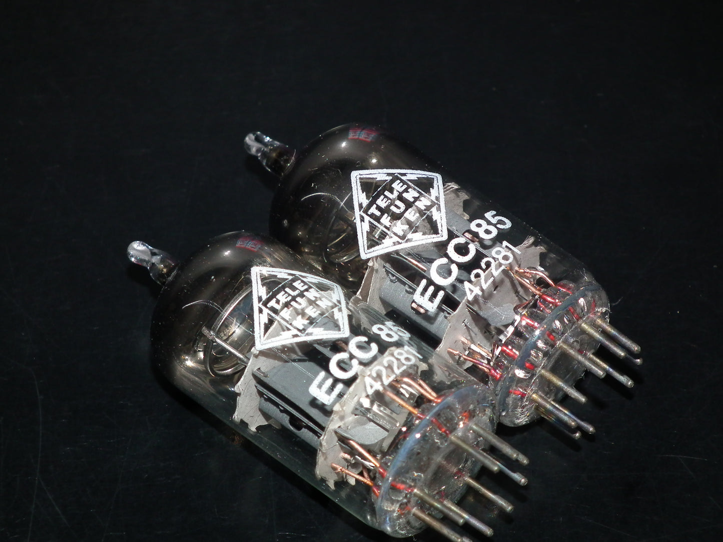 ECC85 6AQ8 Telefunken NOS