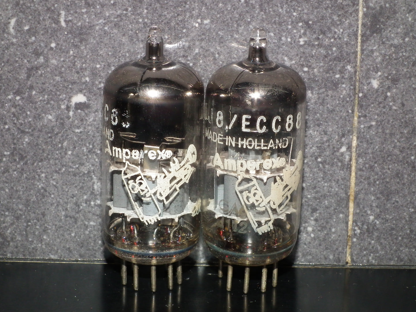 6DJ8 ECC88 Amperex Bugle Boy Holland Matched Pair Tested NOS Dual Stage Getter