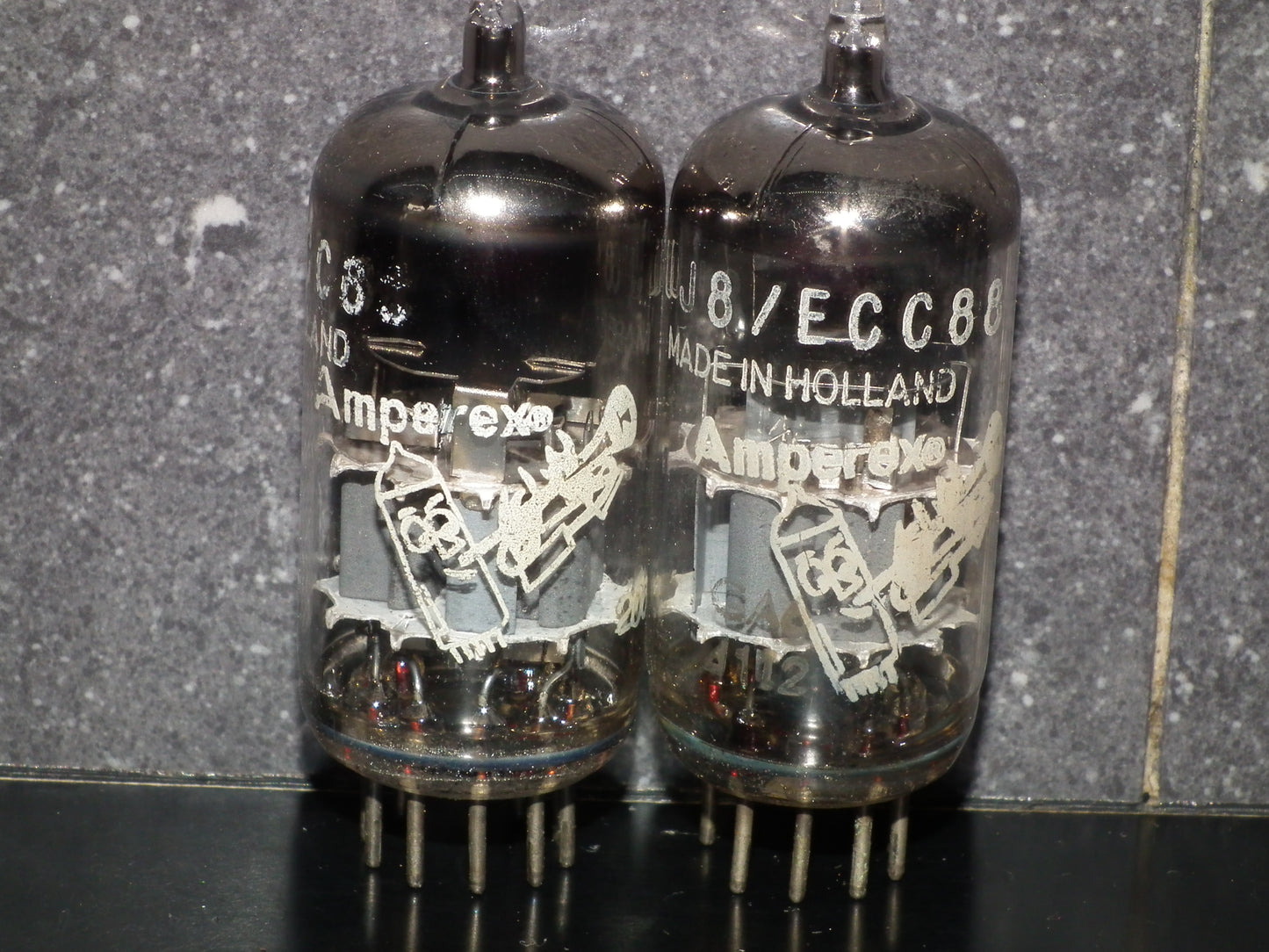 6DJ8 ECC88 Amperex Bugle Boy Holland Matched Pair Tested NOS Dual Stage Getter