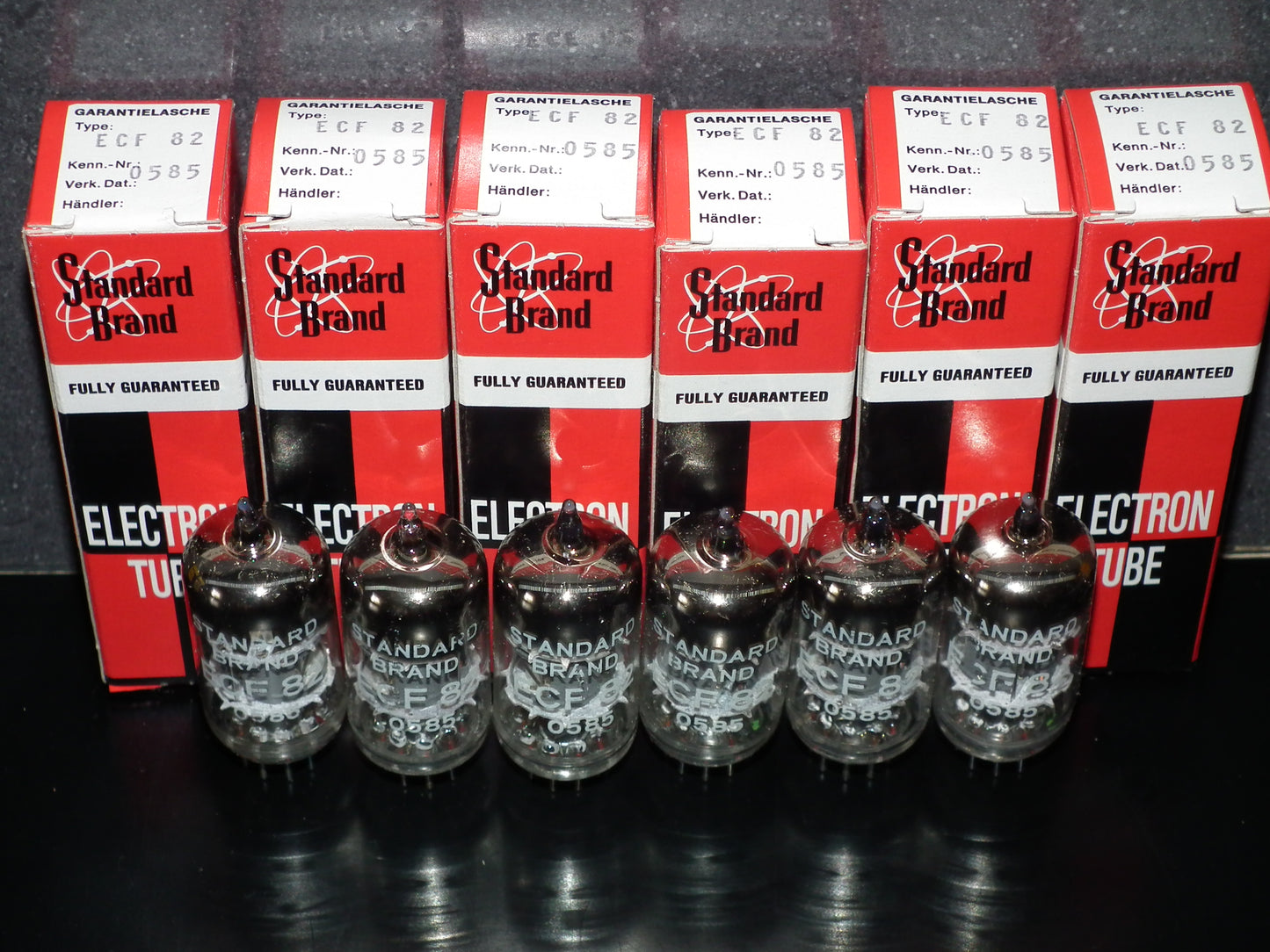 ECF82 Standard 6GH8A 6U8 Platinum matched RARE SQUARE GETTER