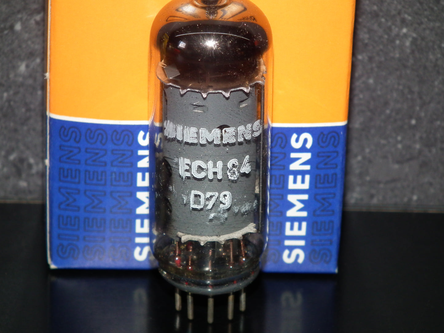 ECH84 Siemens NOS NIB 6JX8