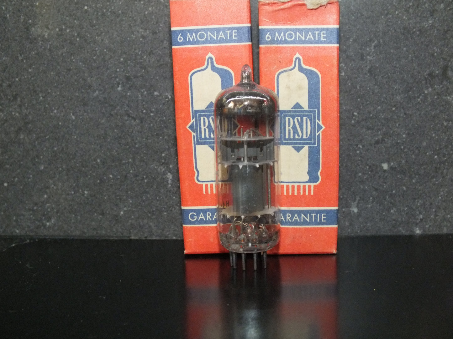 ECL80 RSD Germany 6AB8 NOS NIB