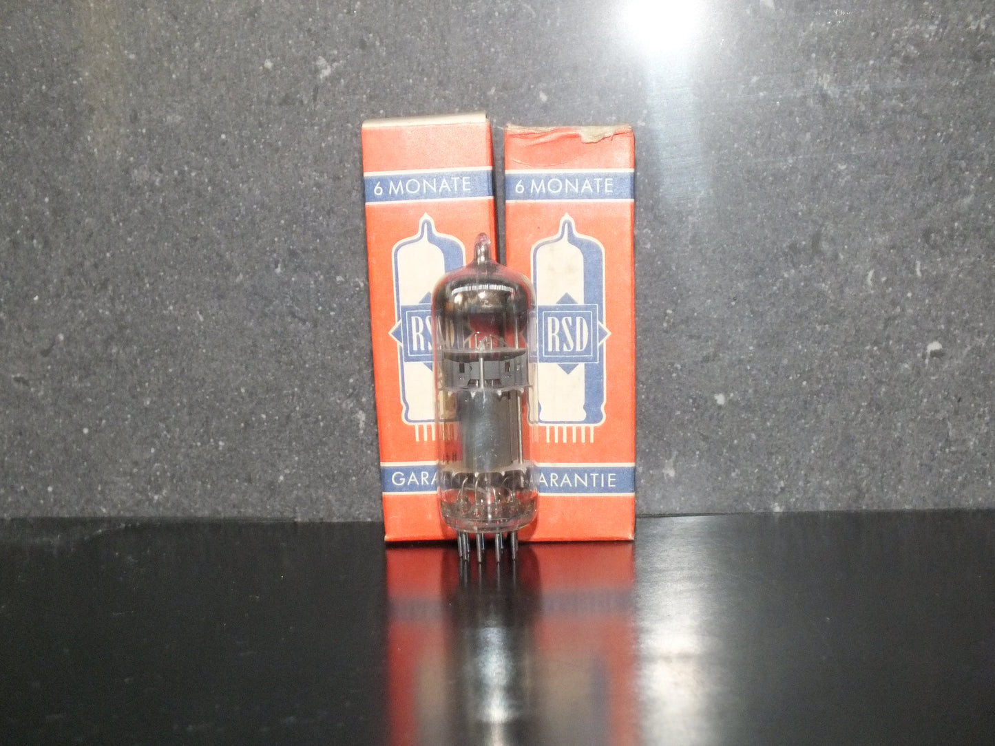 ECL80 RSD Germany 6AB8 NOS NIB