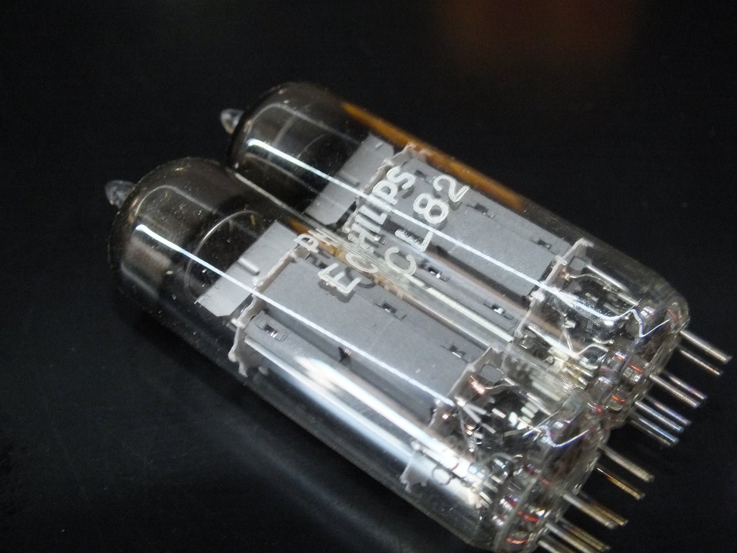 ECL82 6BM8 Philips Two tubes