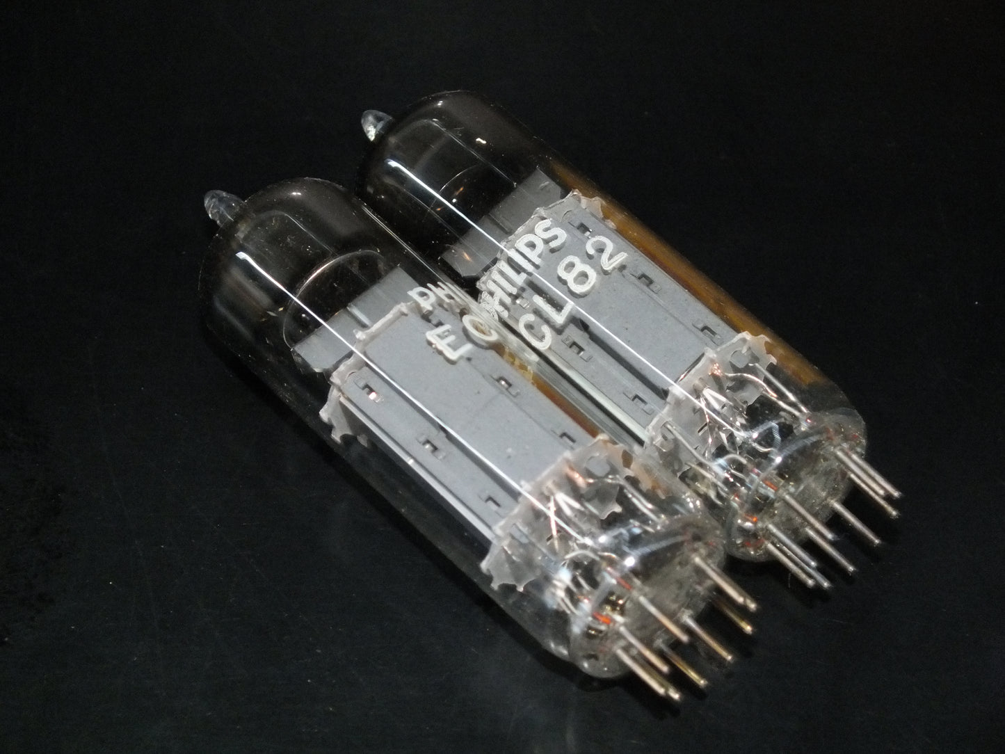 ECL82 6BM8 Philips Two tubes