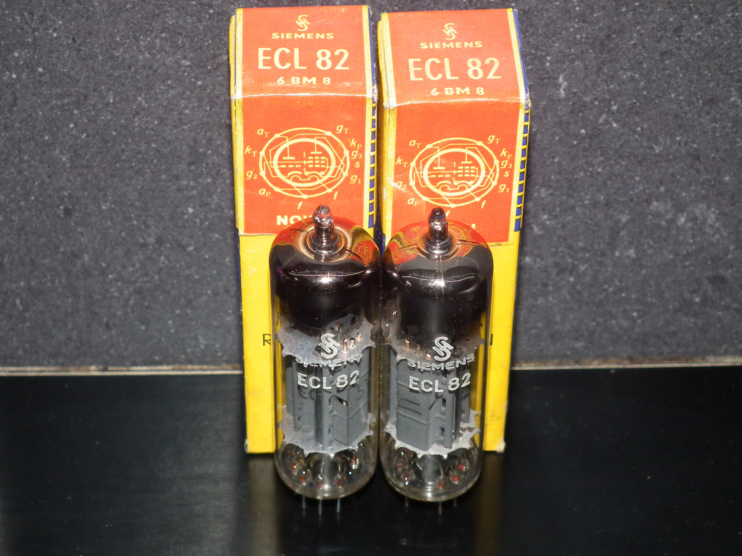 ECL82 6BM8 Siemens NOS NIB Platinum matched pair, Siemens & Halske Munich