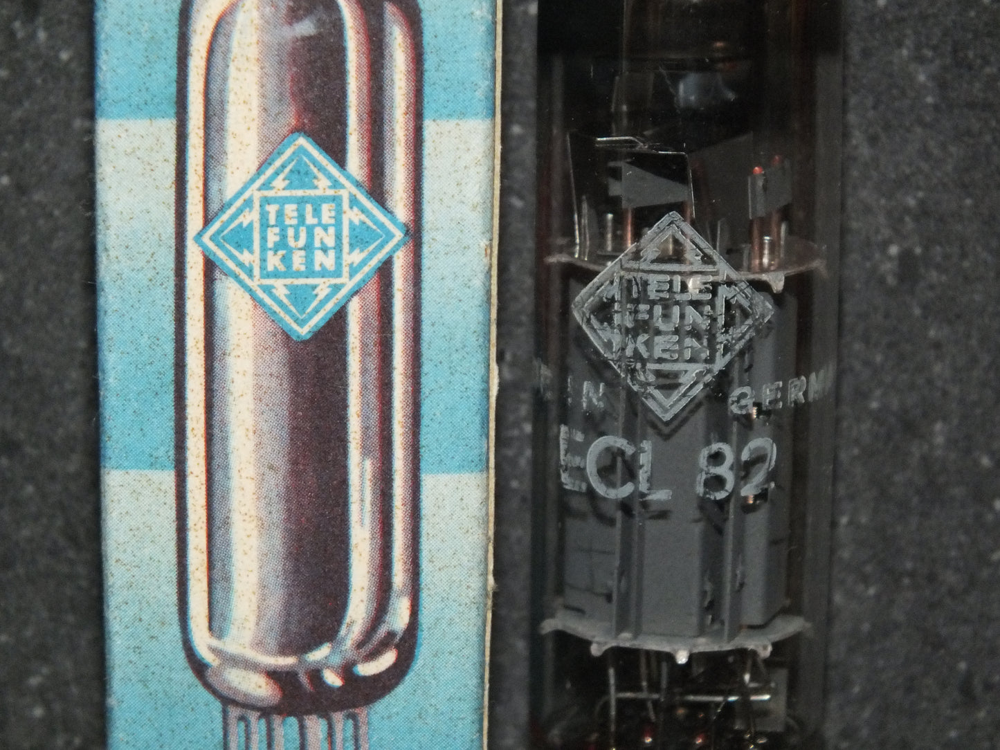 ECL82 Telefunken 6BM8 NOS NIB Diamond Bottom