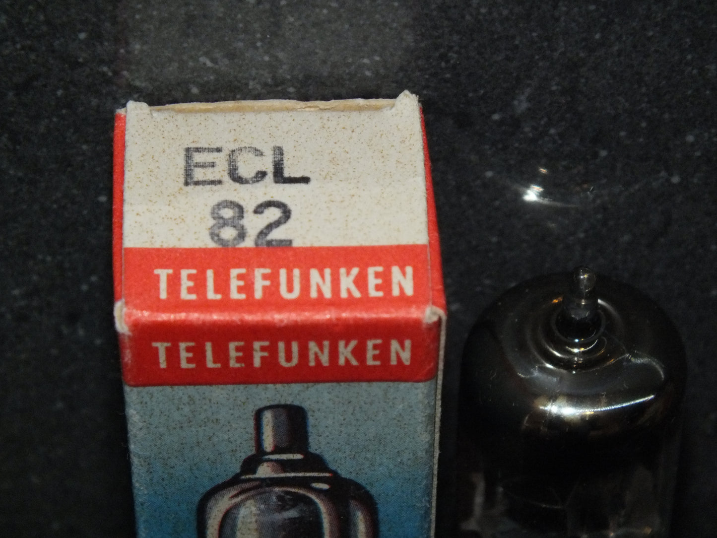 ECL82 Telefunken 6BM8 NOS NIB Diamond Bottom