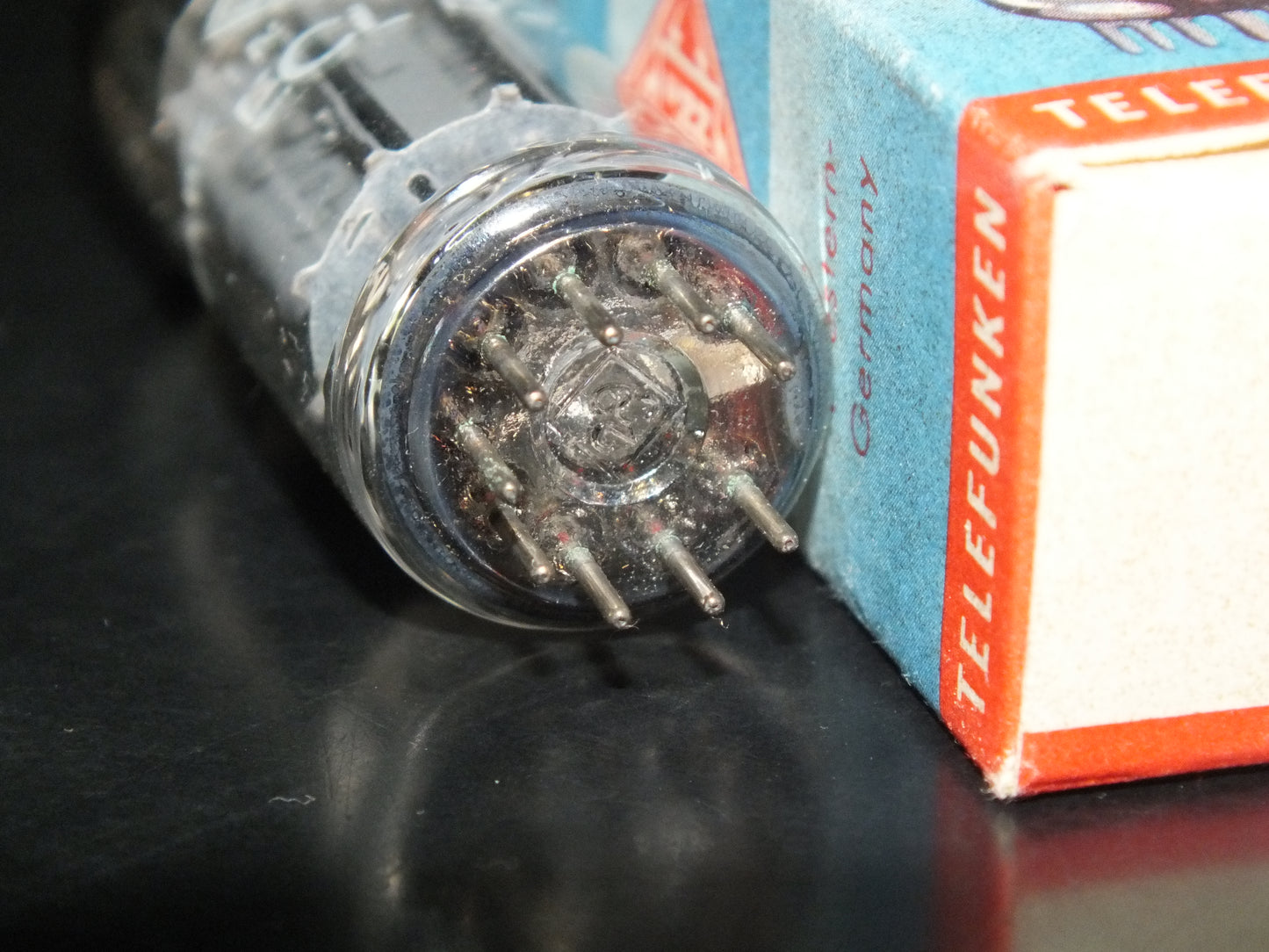 ECL82 Telefunken 6BM8 NOS NIB Diamond Bottom