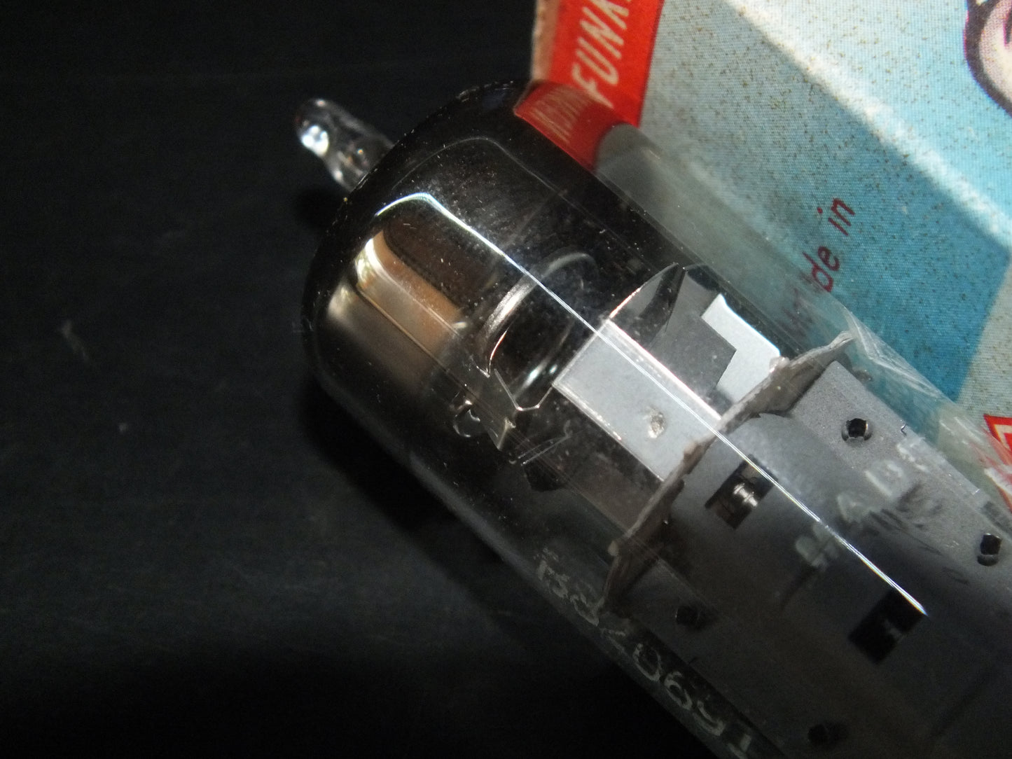 ECL82 Telefunken 6BM8 NOS NIB Diamond Bottom