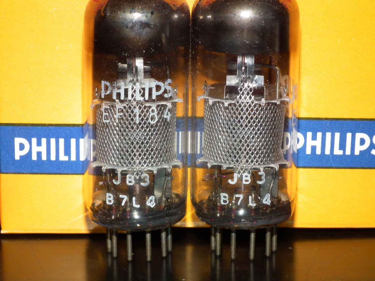 Platinum Matched Pair (2 tubes) EF184 Mullard Blackburn 6EJ7