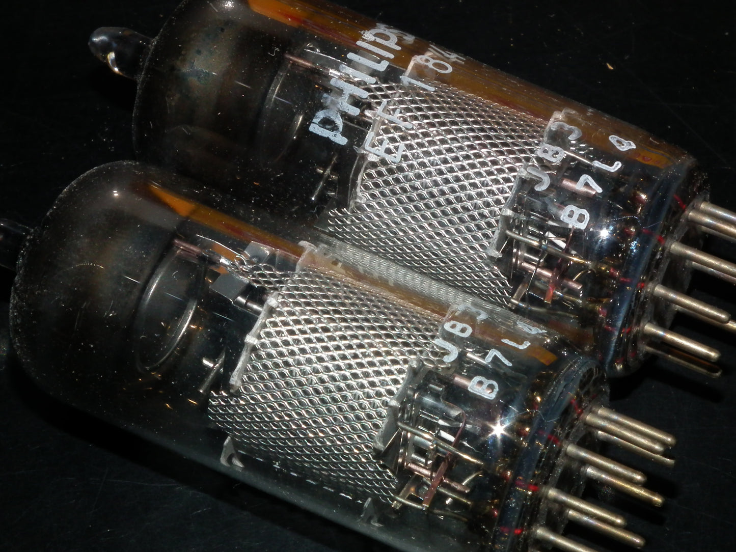 Platinum Matched Pair (2 tubes) EF184 Mullard Blackburn 6EJ7