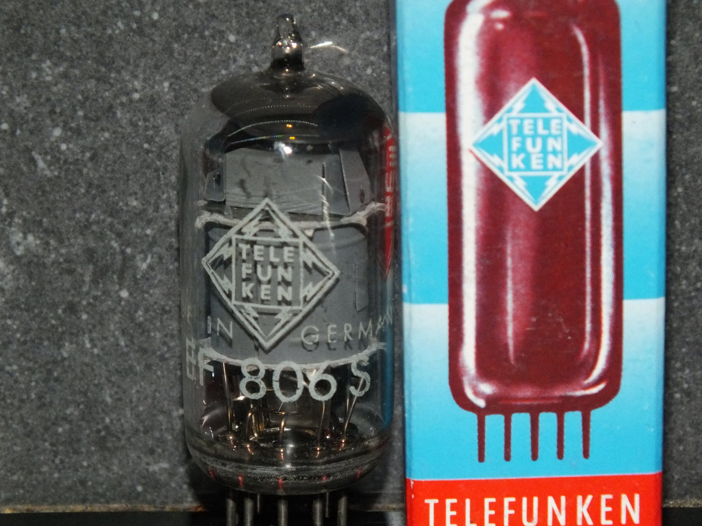 EF806S Telefunken, Diamond bottoms, Ulm plant, tested NOS