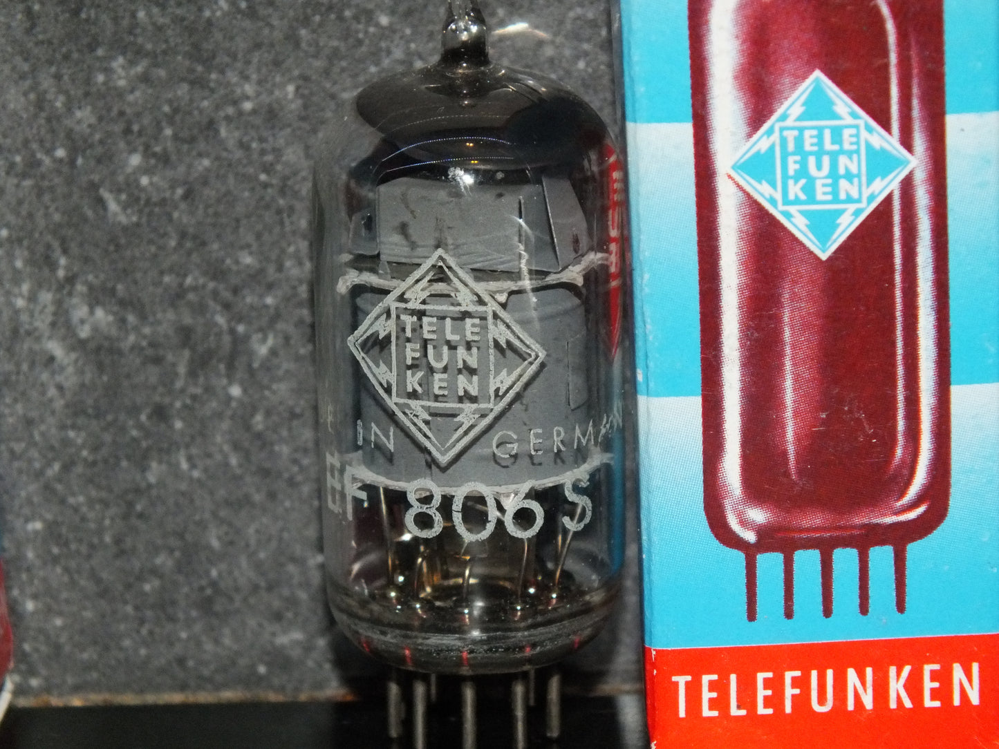 EF806S Telefunken, Diamond bottoms, Ulm plant, tested NOS