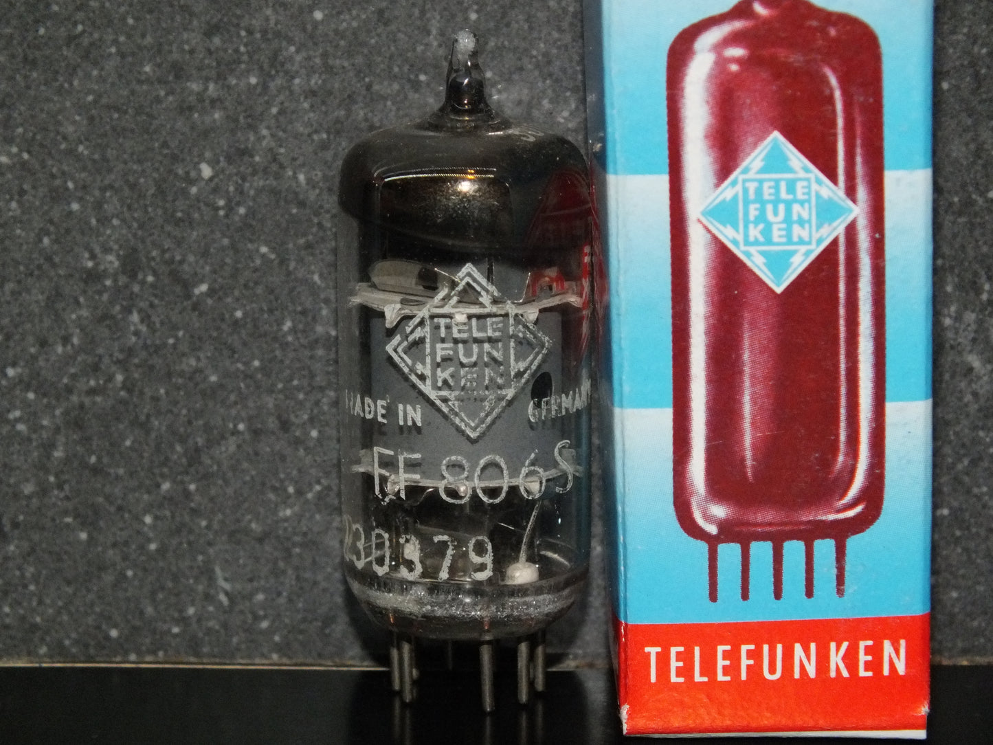 EF806S Telefunken, Diamond bottom, Ulm plant, tested NOS 100%