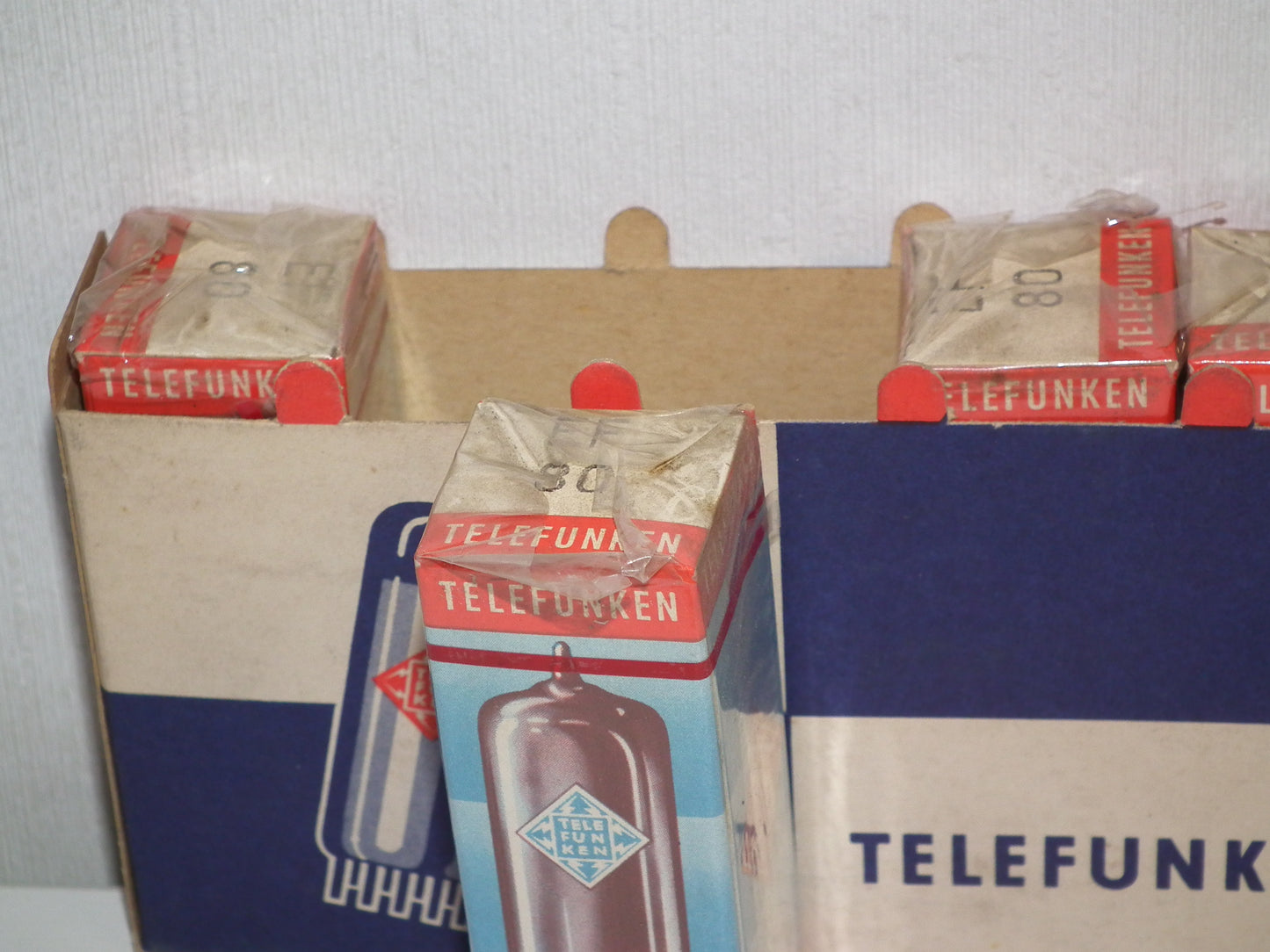NOS EF80 Telefunken SEALED Diamond Bottom Made in West Germany