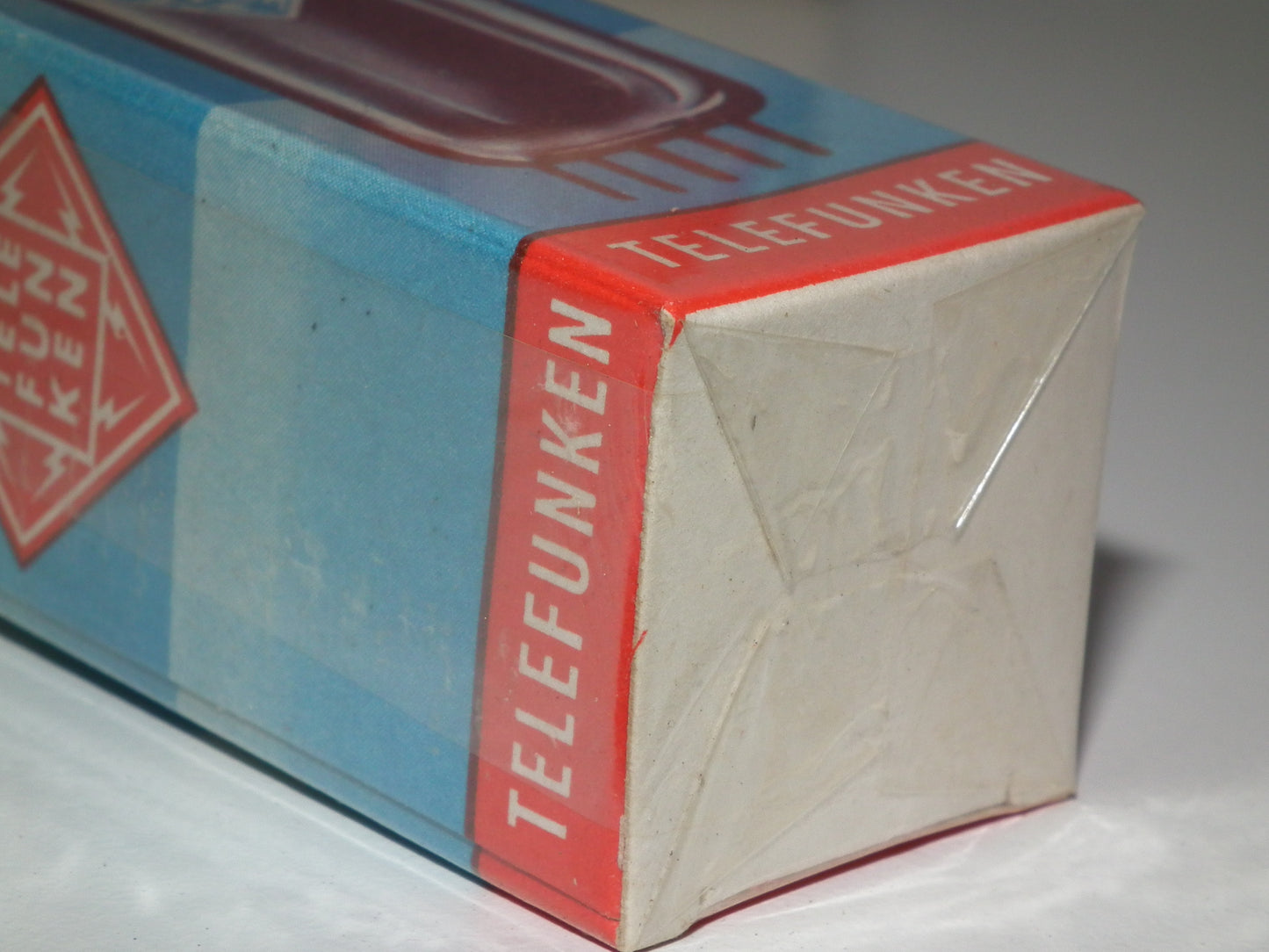 NOS EF80 Telefunken SEALED Diamond Bottom Made in West Germany