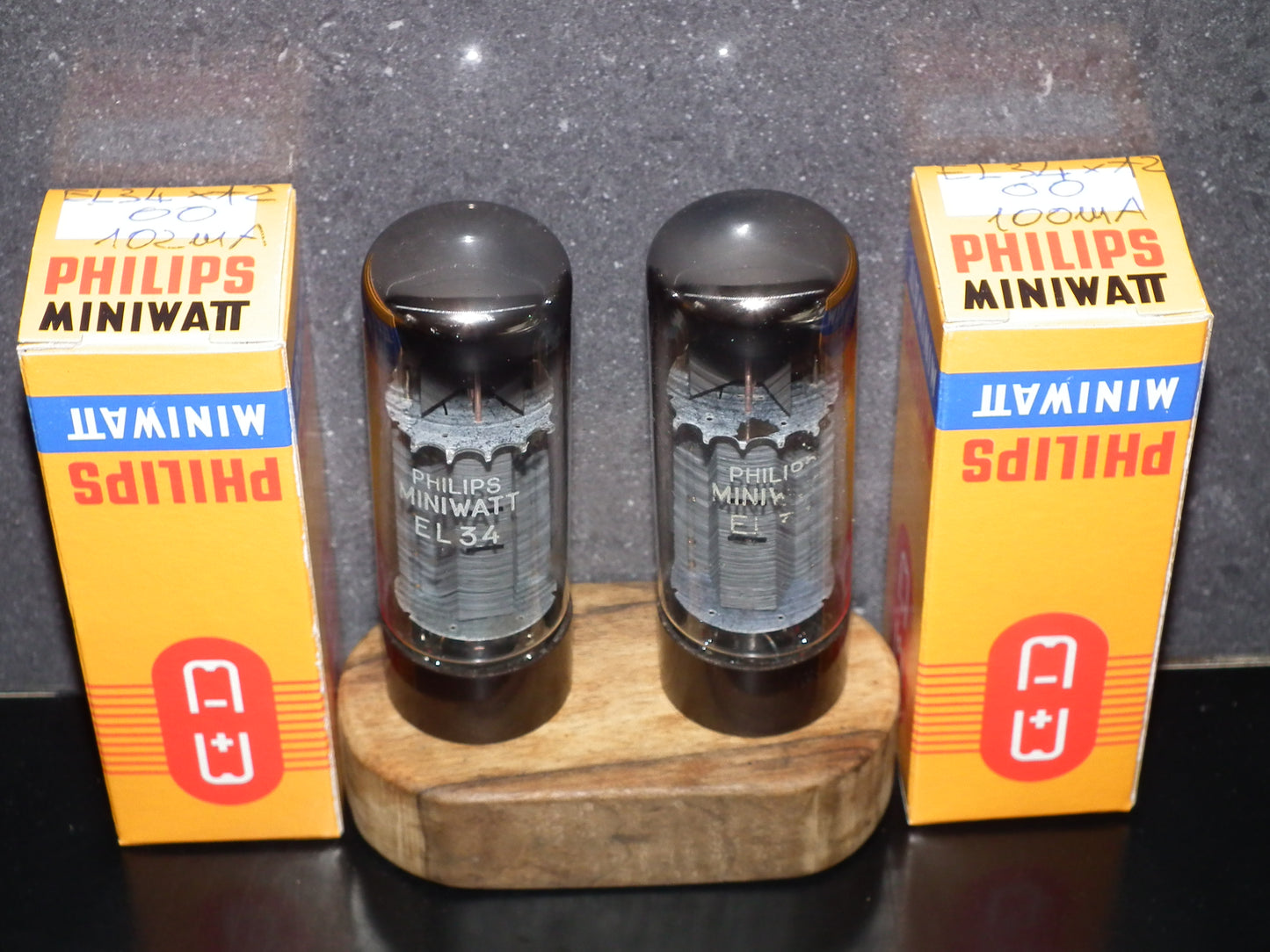 EL34 6CA7 Mullard Xf2 OO  Getter Welded Anodes Platinum Matched Pair 100%