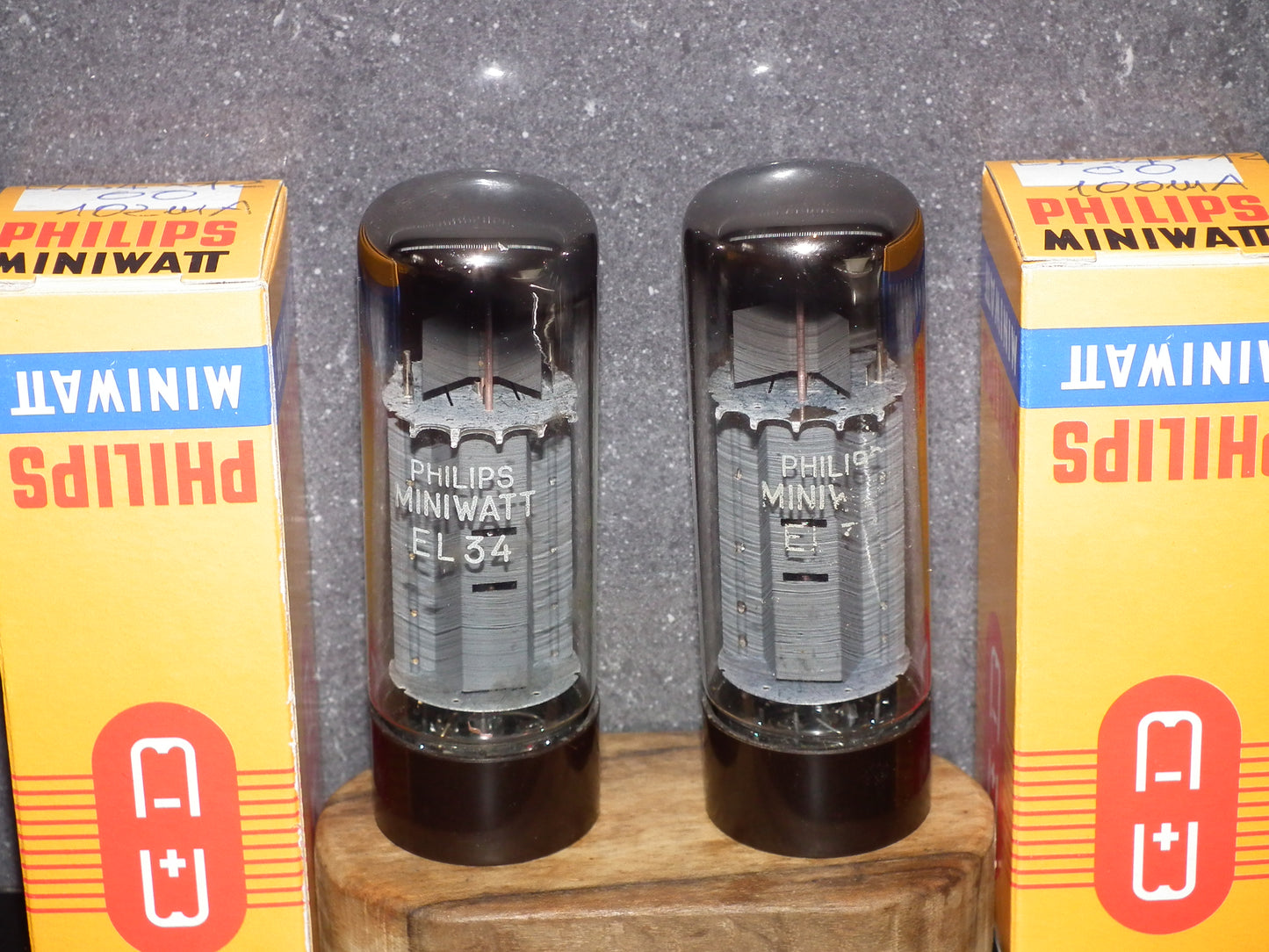 EL34 6CA7 Mullard Xf2 OO  Getter Welded Anodes Platinum Matched Pair 100%