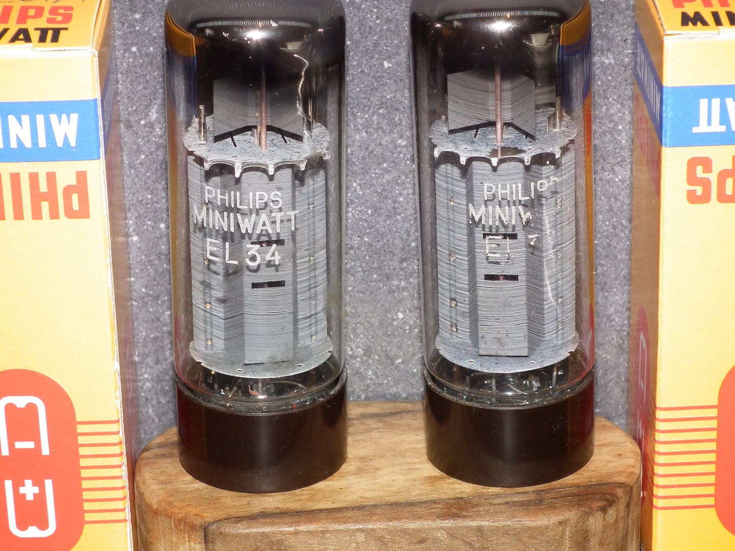 EL34 6CA7 Mullard Xf2 OO  Getter Welded Anodes Platinum Matched Pair 100%