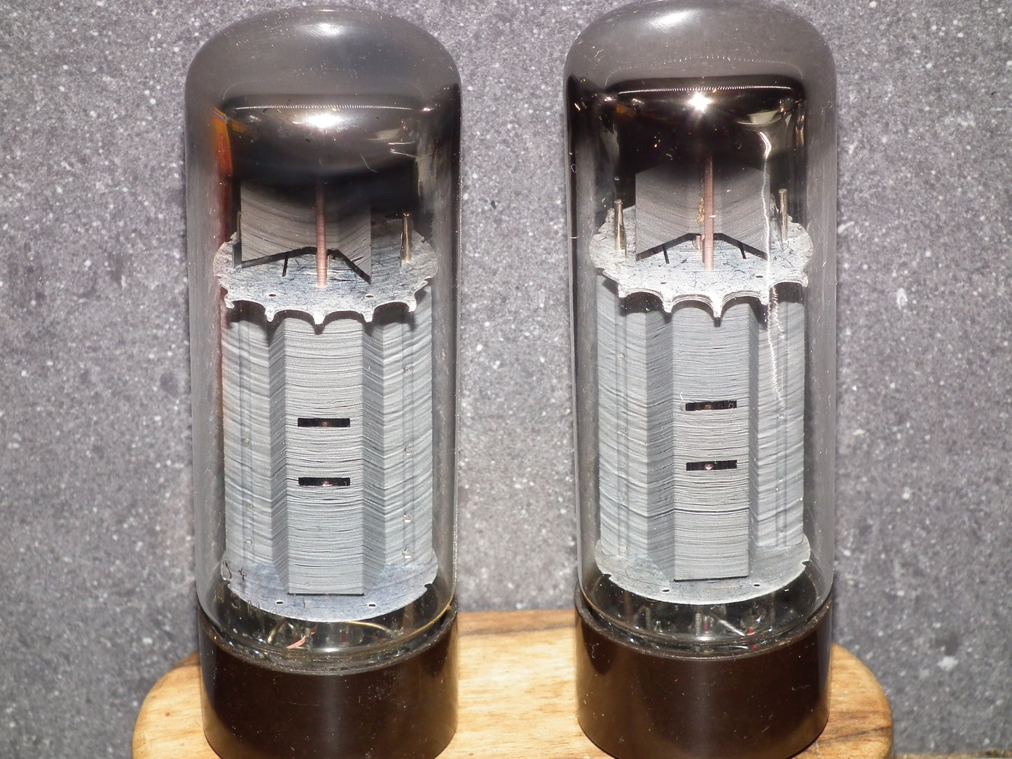 EL34 6CA7 Mullard Xf2 OO  Getter Welded Anodes Platinum Matched Pair 100%