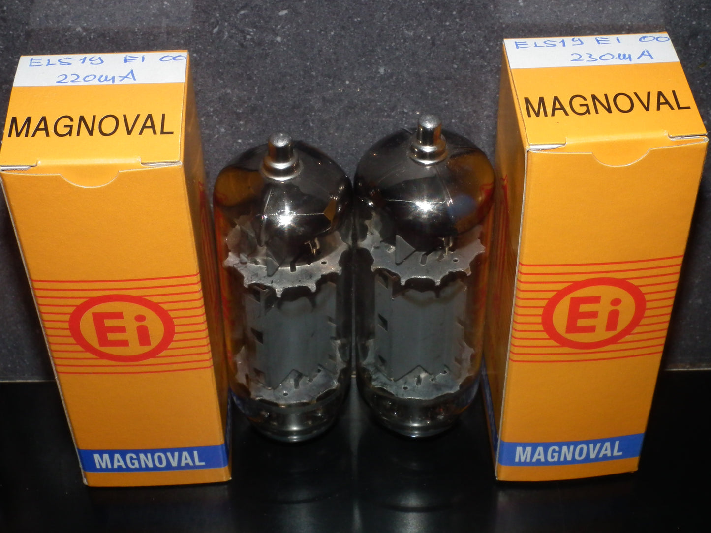 EL519 6KG6 EI Yugoslavia Philips Dual Mica NOS PLATINUM PAIR (2 tubes) USED