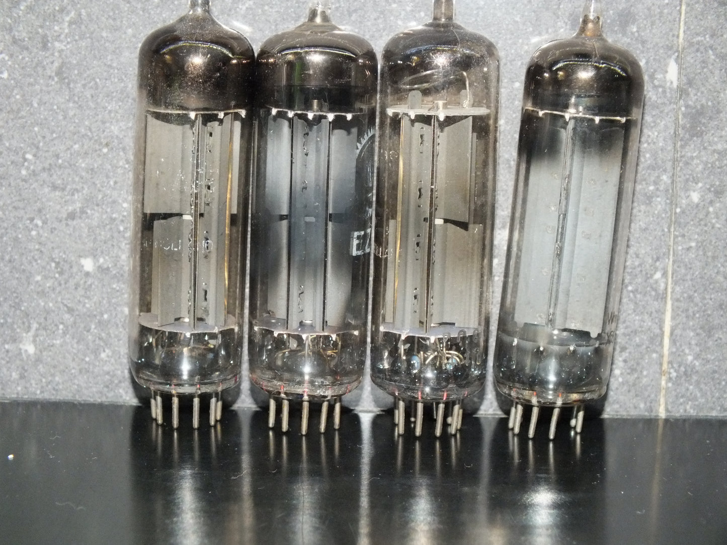 EZ81 Mullard Philips Valvo 6CA4 Square or D Getter 60s Tested