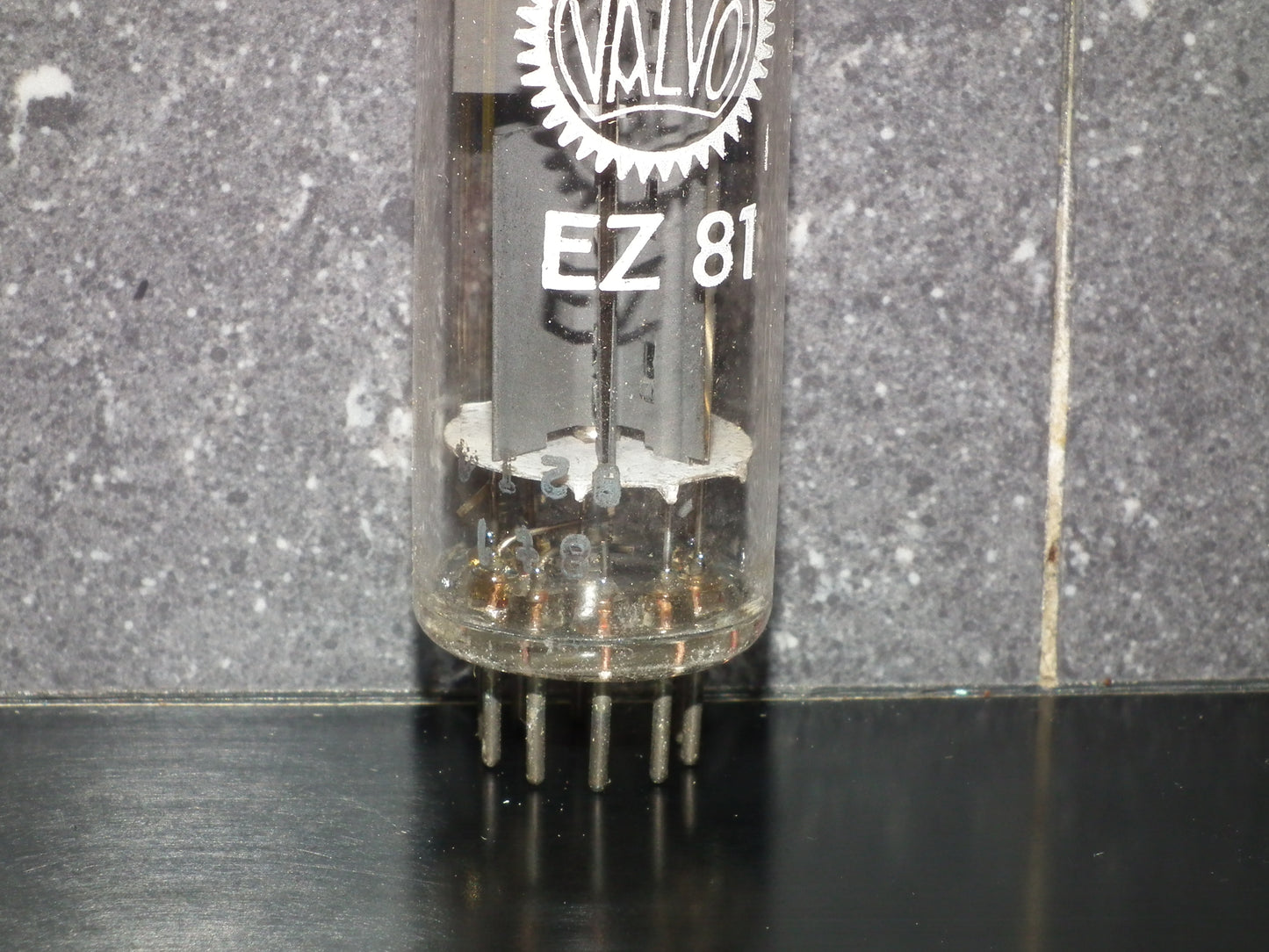 EZ81 Mullard 6CA4 NOS NIB Blackburn Square Getter VALVO Old Box