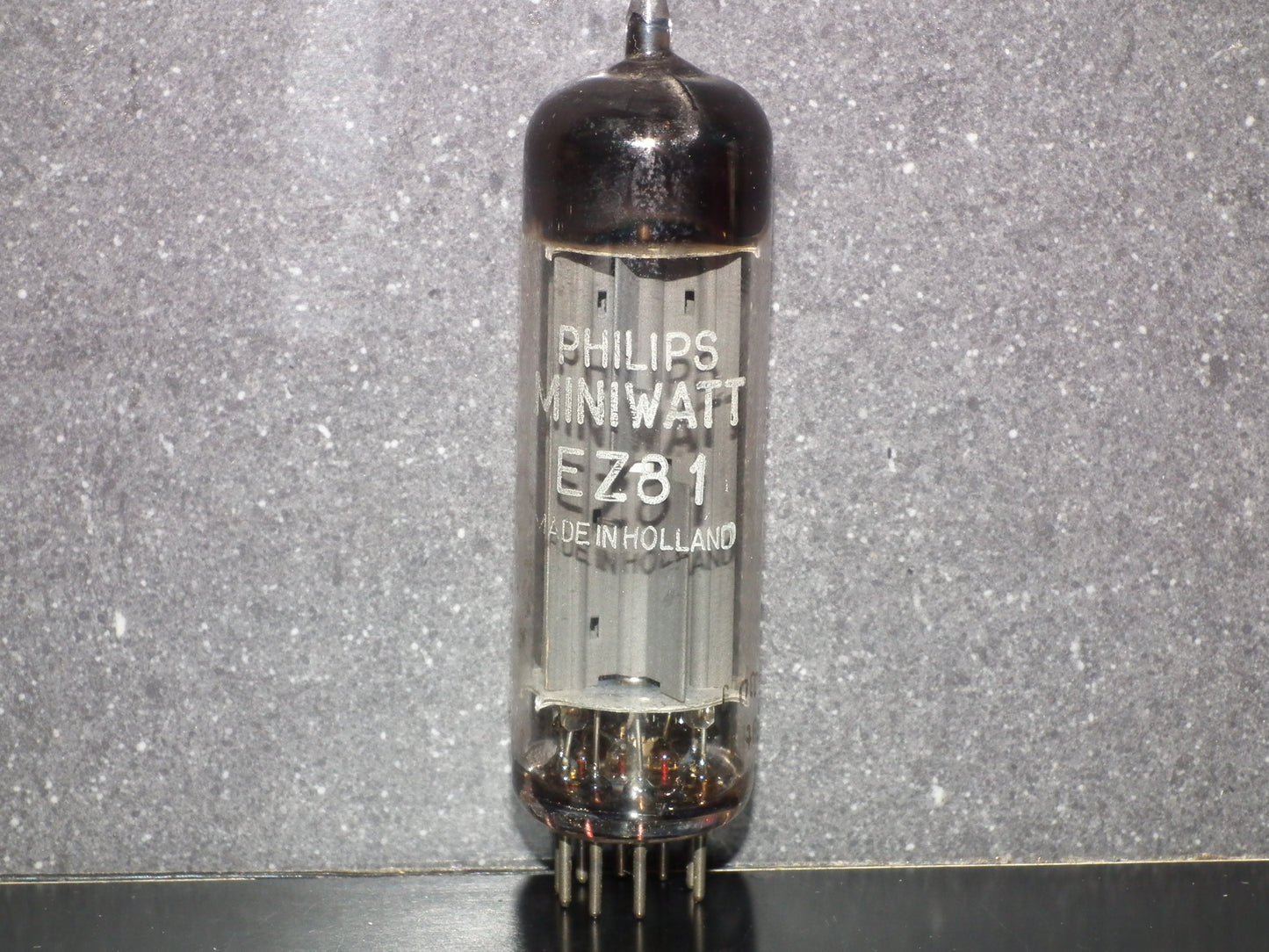 EZ81 Mullard Philips 6CA4 Square Getter Blackburn tube plant 1960