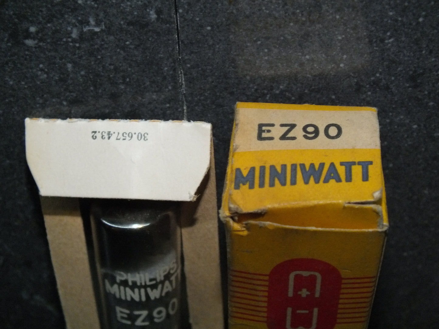 EZ90 Philips Miniwatt 6X4 Rare Inclined Square Getter NOS NIB Tested Mazda