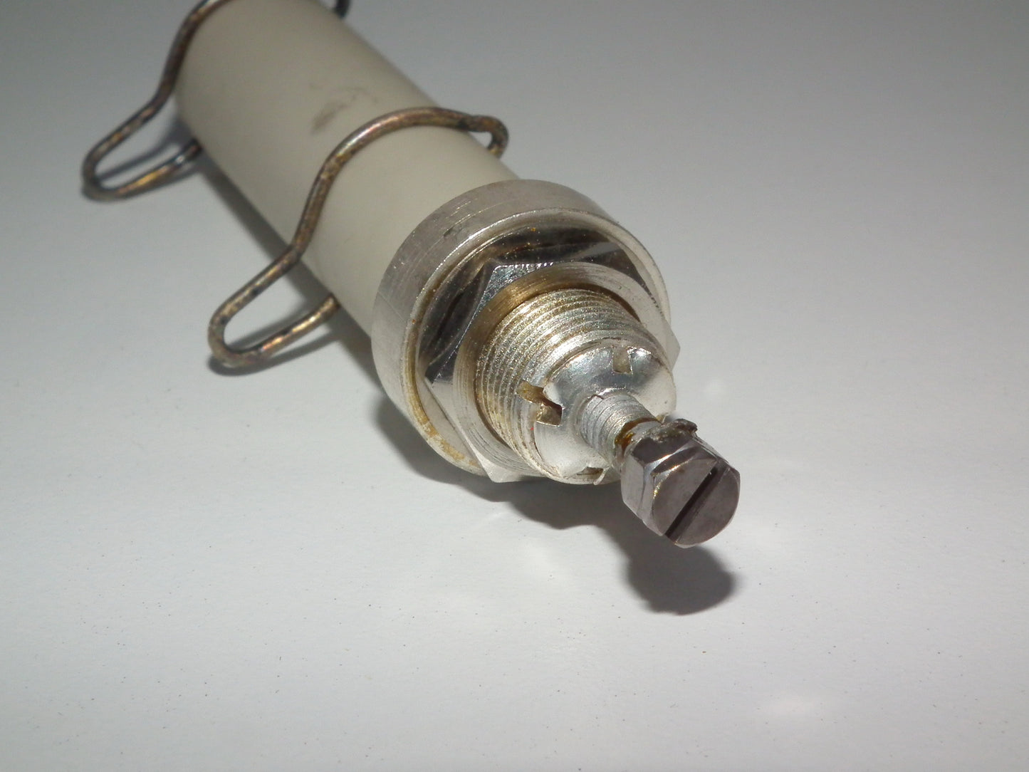 NOS Millen 69046 Ceramic Coil Form Short Waves HF RX TX adjustable, with lock