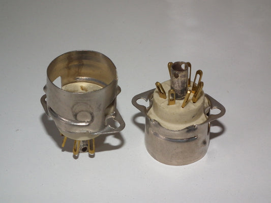TWO VINTAGE NOS MINIATUR 7 Pin Vacuum Tube CERAMIC Sockets EL95 EF95