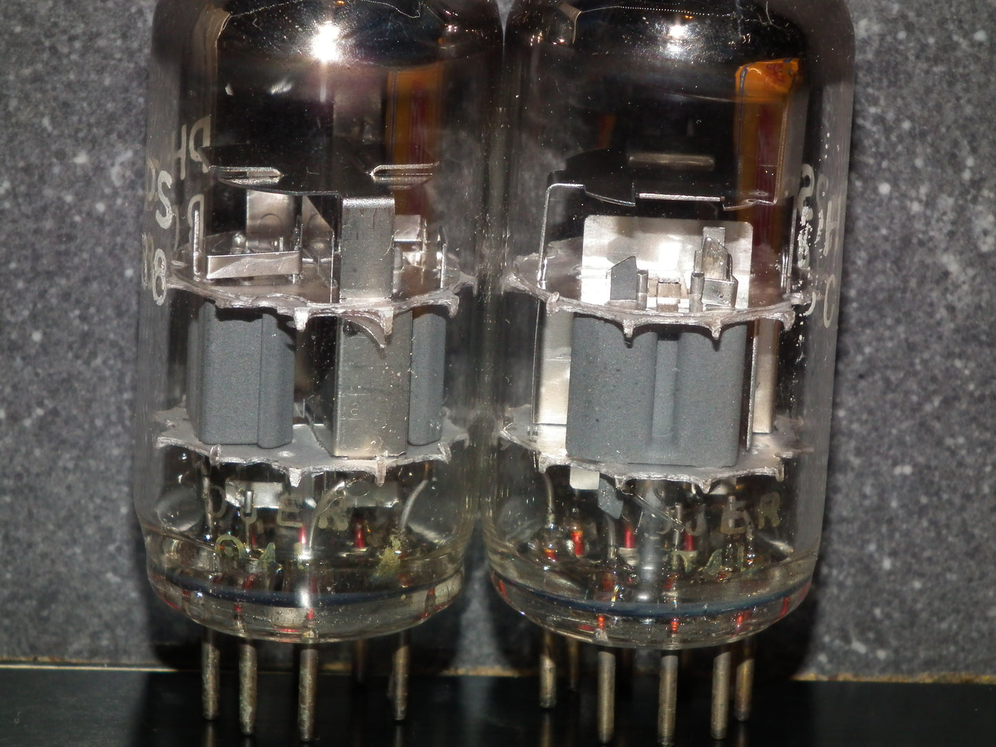 PCC88 Philips 7DJ8 Platinum Matched Pair Dual Stage Getter 60s EI