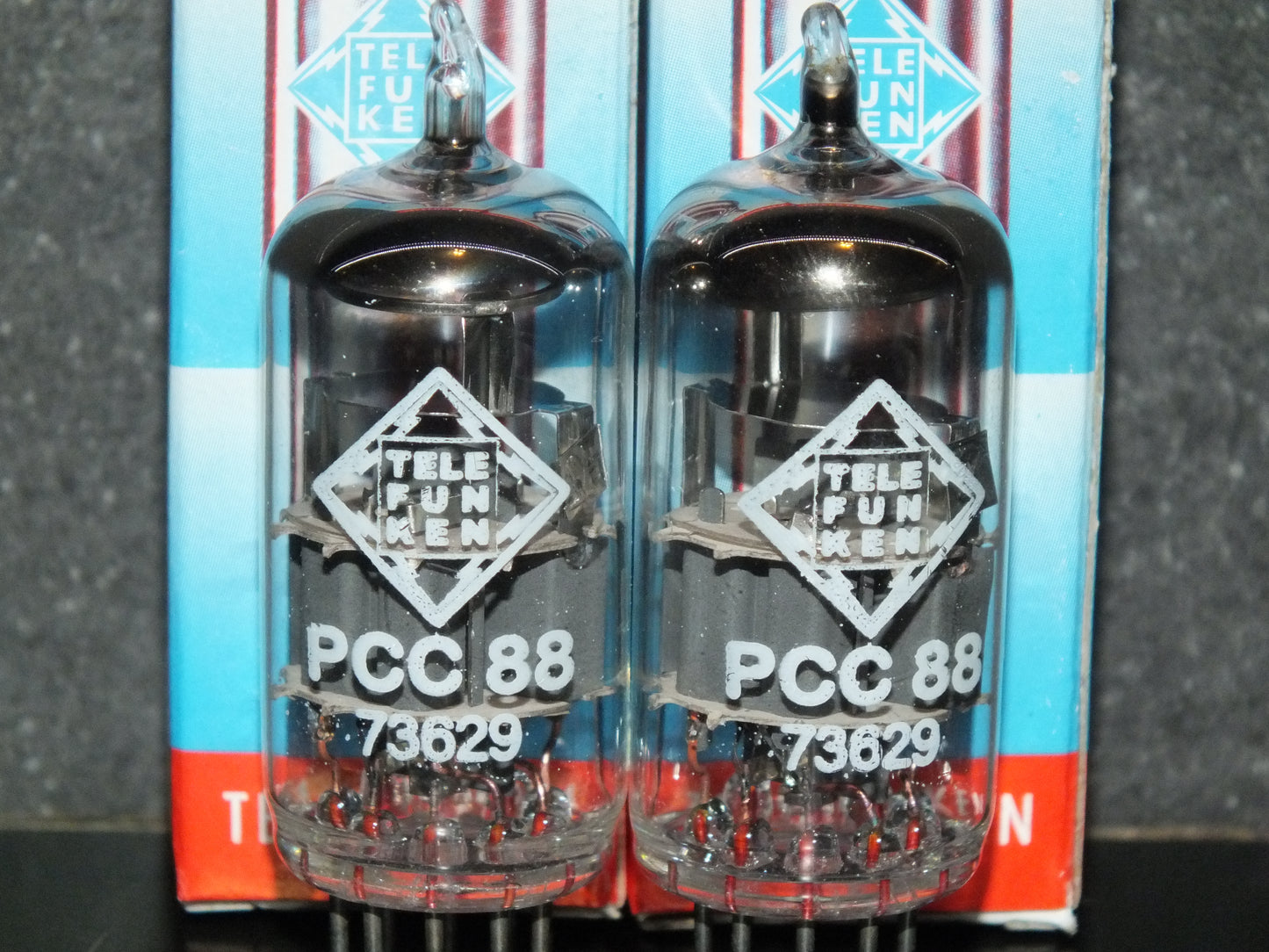 PCC88 Telefunken 7DJ8 NOS NIB Platinum Matched pair ECC88 6DJ8 E88CC sub