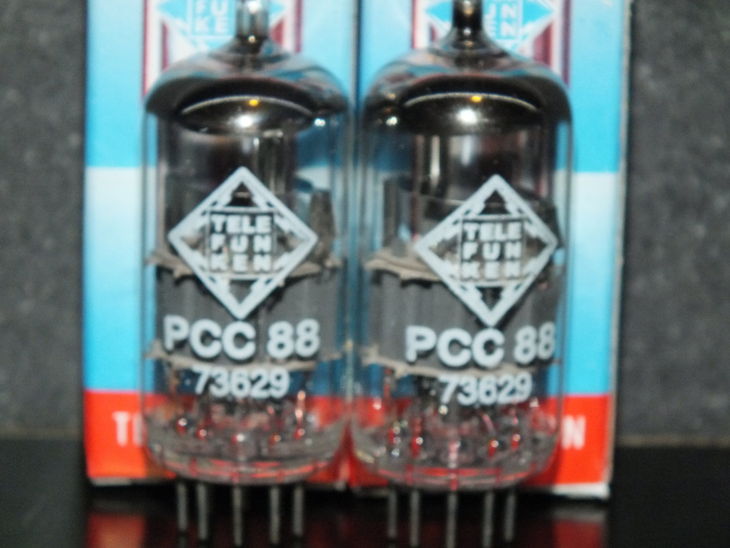 PCC88 Telefunken 7DJ8 NOS NIB Platinum Matched pair ECC88 6DJ8 E88CC sub