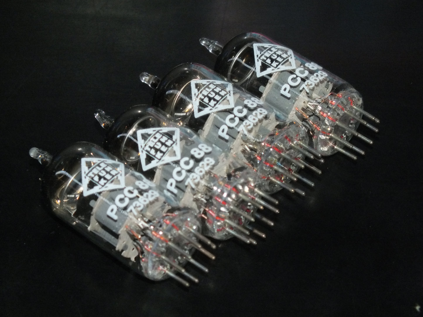 PCC88 Telefunken 7DJ8 NOS NIB Platinum Matched quad ECC88 6DJ8 E88CC sub