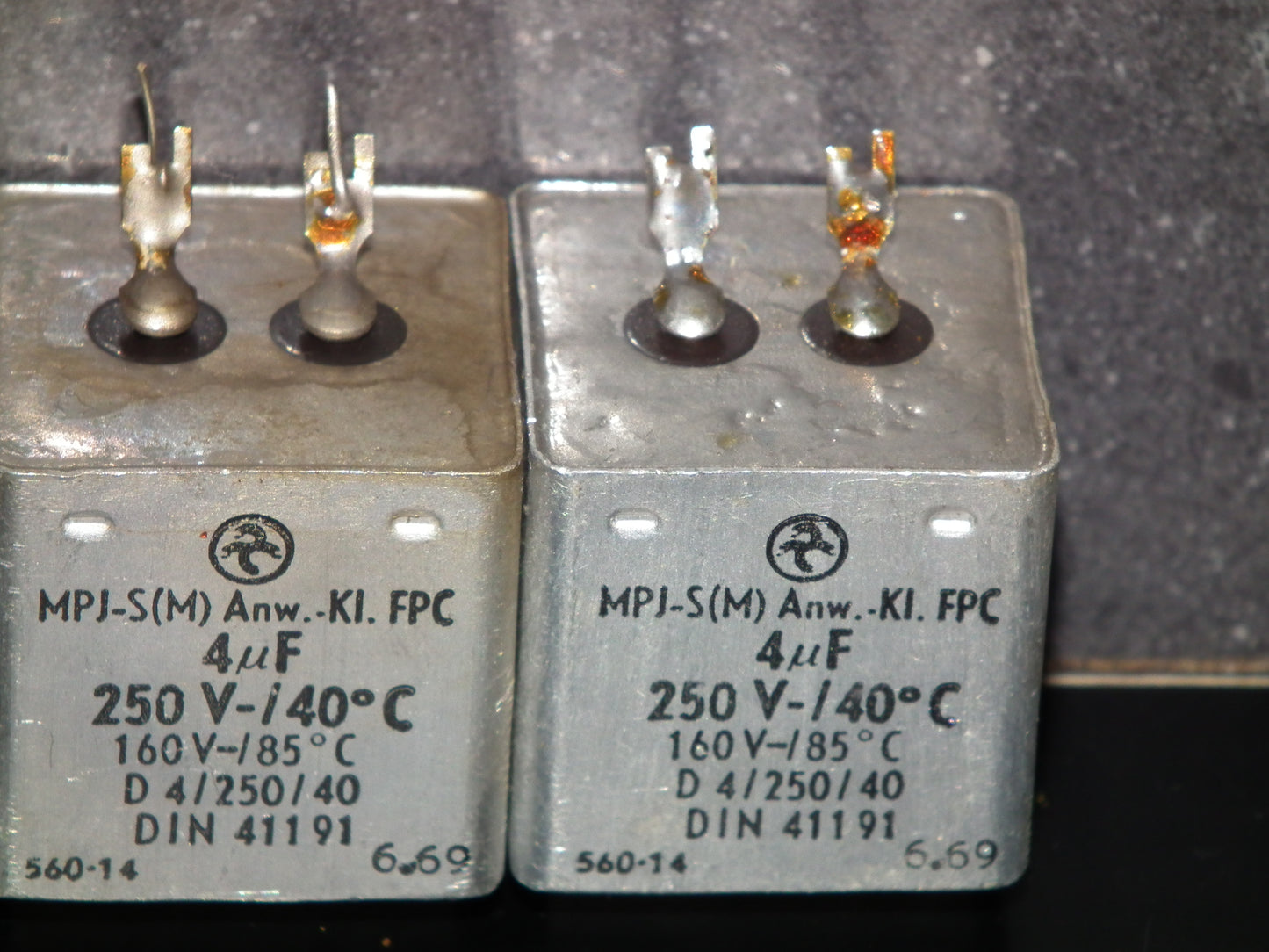 Hydra AEG Berlin PIO capacitors 4uF 250V Audio coupling two pcs (2)
