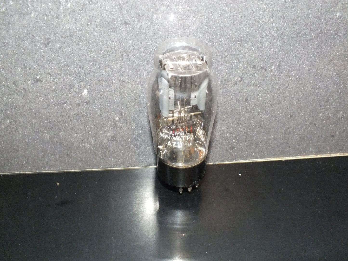 AZ11 Mullard Square Getter Blackburn Plant rebranded Philips NOS